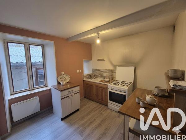 Immeuble à vendre 207 m² Le Vernet-Chaméane