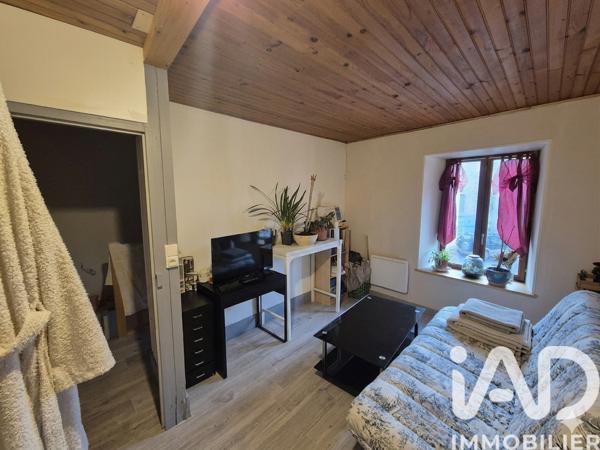 Immeuble à vendre 207 m² Le Vernet-Chaméane