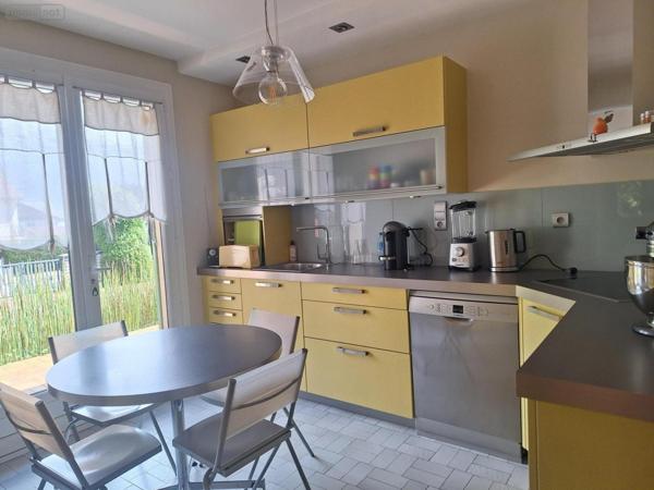 Maison à vendre à Savigné-l'Évêque dans la Sarthe (72460), ref : 013-2065