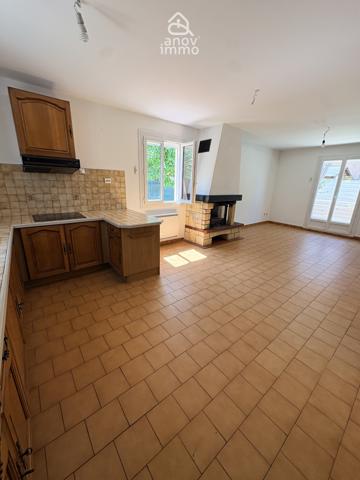 Maison
                                                                                                                                                                                                                                                                                                                        4 pièce(s)                                                                                                                                                                                                          3 chambre(s)                                                                                                                                                                                                          90  m²