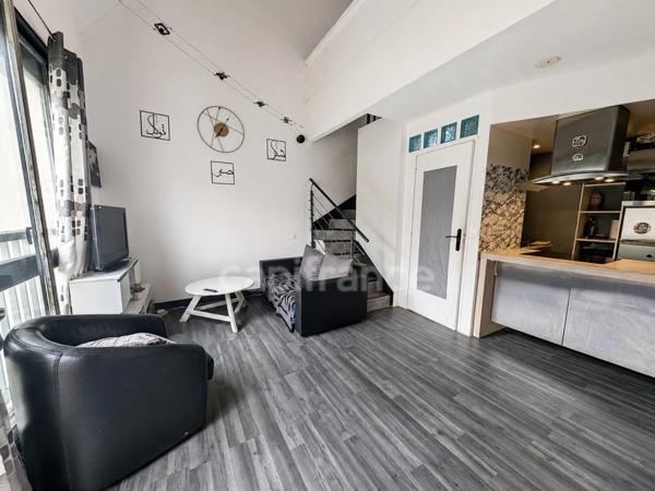 DUPLEX 2 PIÈCES – CAVE ET PARKING – VUE VERDOYANTE
