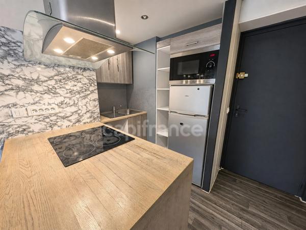 DUPLEX 2 PIÈCES – CAVE ET PARKING – VUE VERDOYANTE