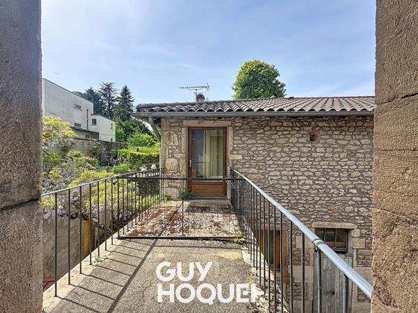 Maison en pierre rénovée 4 Chambres + Bureau - 71000 Mâcon Flacé