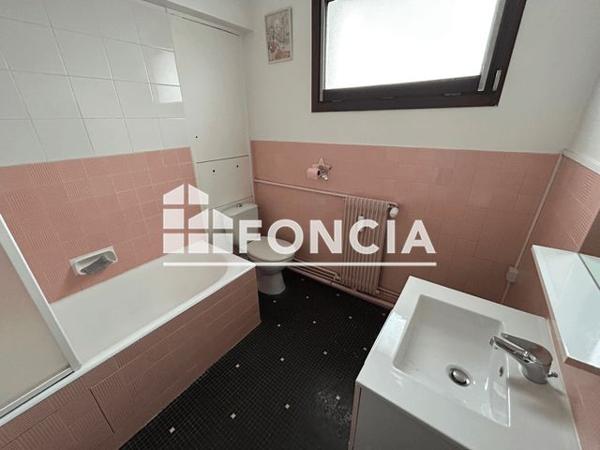 Location Appartement 2 pièces 57.2 m² - 33 RUE DE LA HALTE Ermont 95120