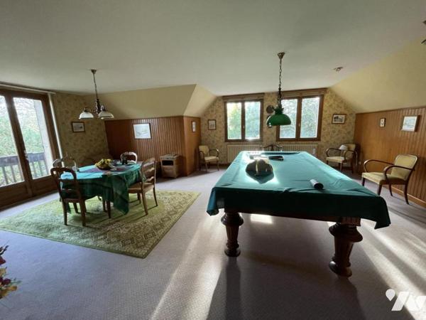 maison 7 pièces sur sous sol avec jardin.