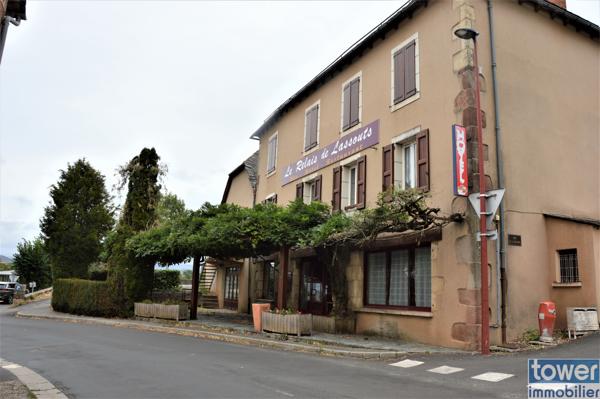 Maison 13 pièce(s) 9 chambre(s) 300 m²