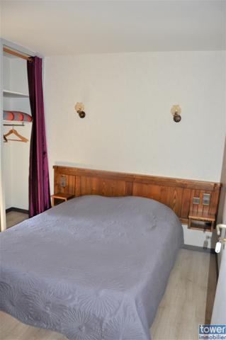 Maison 13 pièce(s) 9 chambre(s) 300 m²
