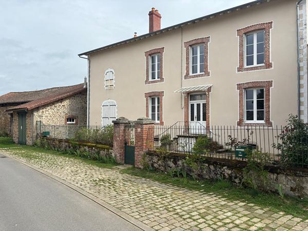 Maison
         5 pièces
        - 159 m² 134 000 € *