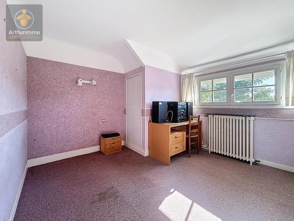 Vente                                                      Maison
                        
                     8 pièces                      200 m2                     à Yerres
