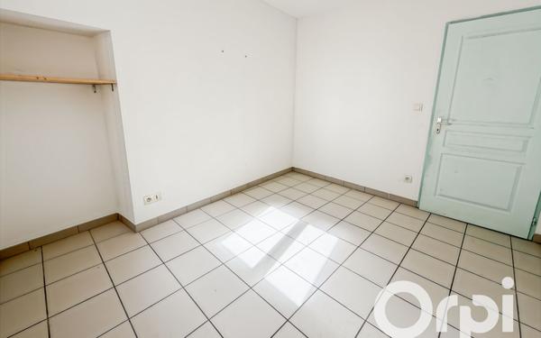 Appartement à louer    5 pièces • 103,10 m2 Baix