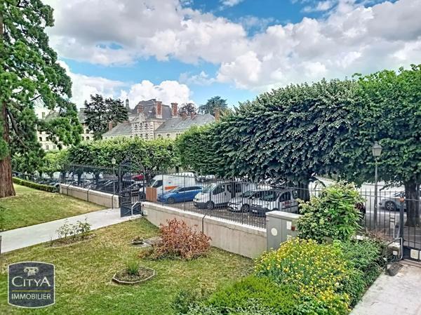 Appartement à vendre 1 pièce 43.67m² Blois (41000)