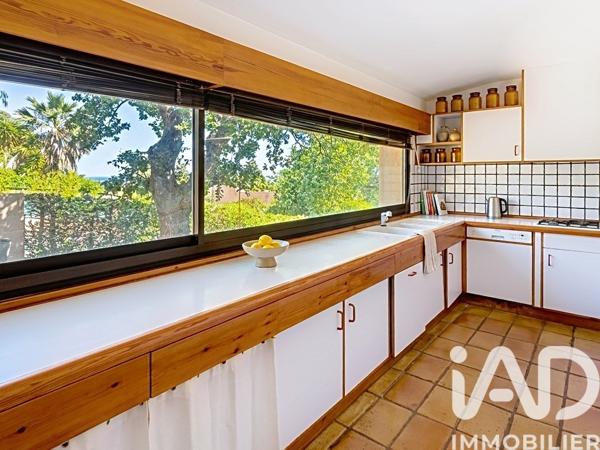 Maison à vendre 6 pièces 173,56 m² Hyères