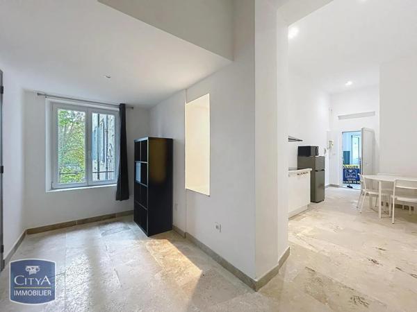 Appartement à louer 1 pièce 28.6m² Bagnols-sur-Cèze (30200)