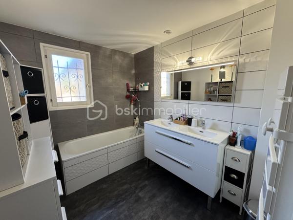 Maison contemporaine de 210 m²
