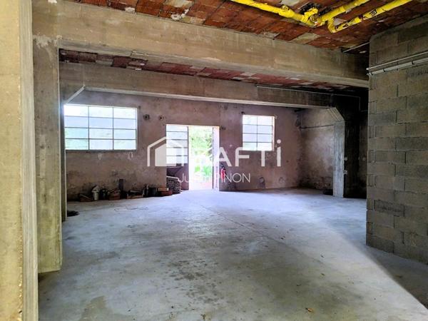 Maison et Garage et dépendance centre ville d'APT