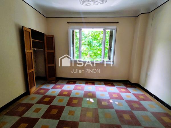 Maison et Garage et dépendance centre ville d'APT