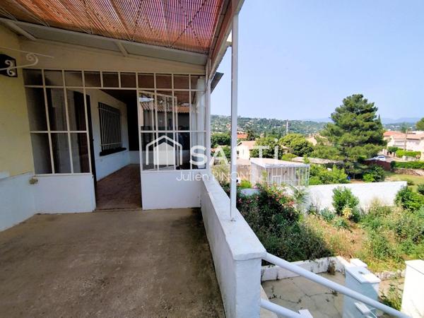 Maison et Garage et dépendance centre ville d'APT