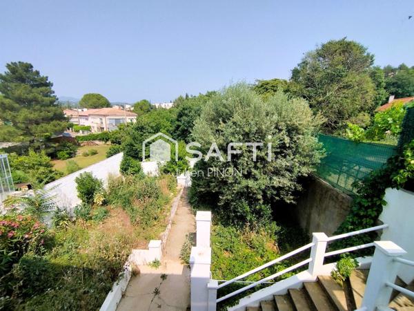 Maison et Garage et dépendance centre ville d'APT