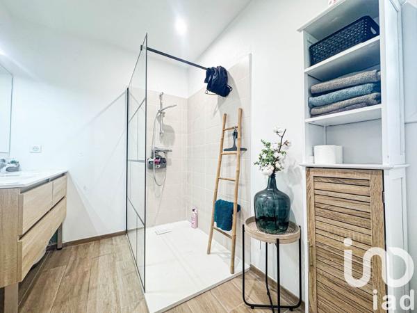 Maison traditionnelle 6 pièces de 112 m² à Claira (66530)