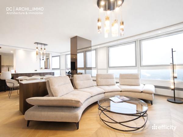 Appartement
         5 pièces
        - 150 m² Bien prestige 1 215 000 € *
