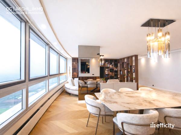Appartement
         5 pièces
        - 150 m² Bien prestige 1 215 000 € *