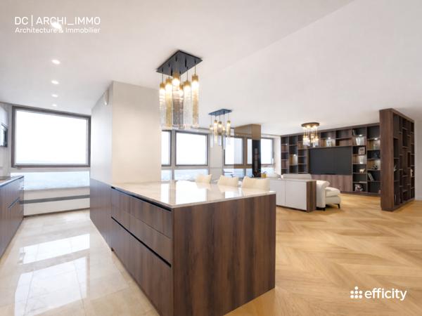 Appartement
         5 pièces
        - 150 m² Bien prestige 1 215 000 € *