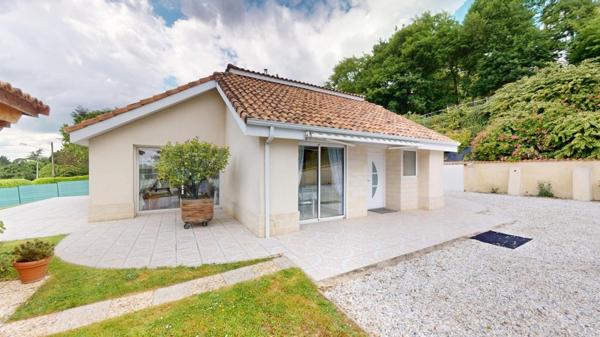 Maison d'architecte unique avec vue et lumière