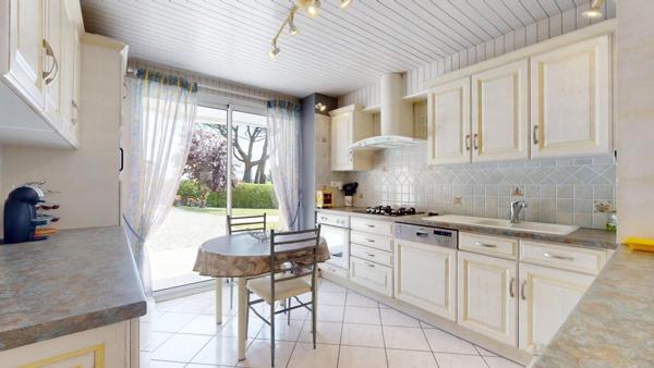 Maison d'architecte unique avec vue et lumière