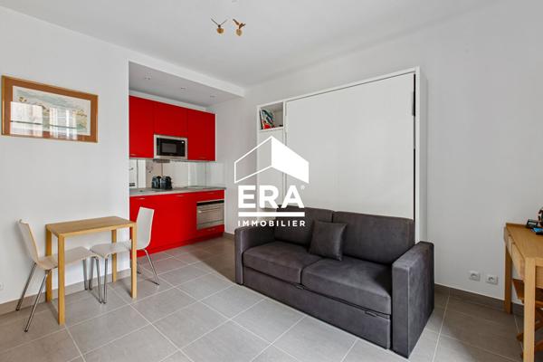 VILLIERS - BLD DES BATIGNOLLES. Studio 22m2 en étage avec ascenseur - PARFAIT ETAT