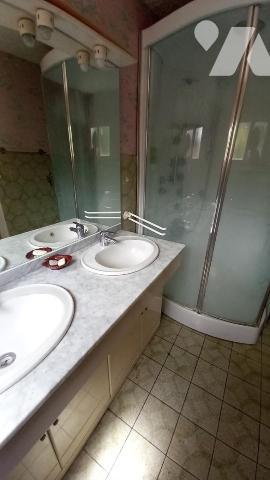 MALICORNE SUR SARTHE : MAISON avec garage et sur terrain 207 m²