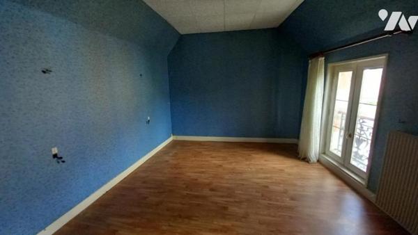 MALICORNE SUR SARTHE : MAISON avec garage et sur terrain 207 m²