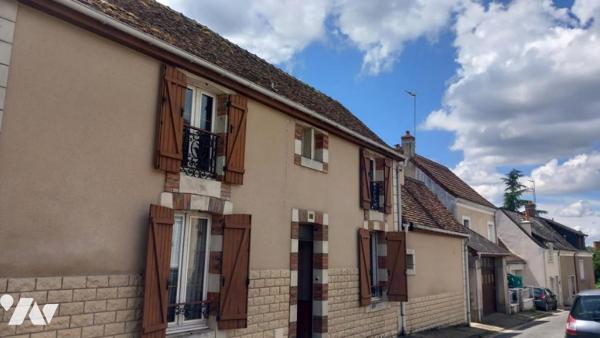 MALICORNE SUR SARTHE : MAISON avec garage et sur terrain 207 m²