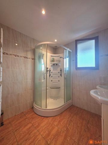 Ensemble d'habitations - Idéal famille ou projet locatif grâce à son agencement