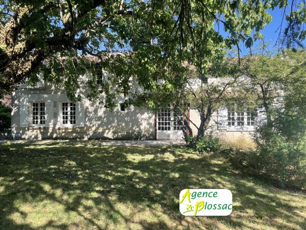 MAISON DE CAMPAGNE AU CALME // ST JEAN DE SAUVES