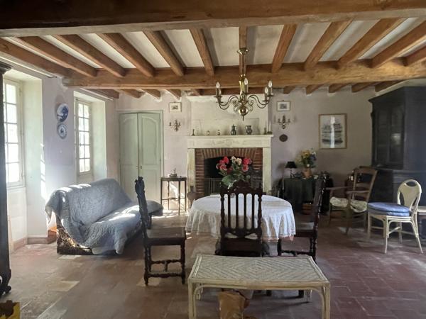 MAISON DE CAMPAGNE AU CALME // ST JEAN DE SAUVES