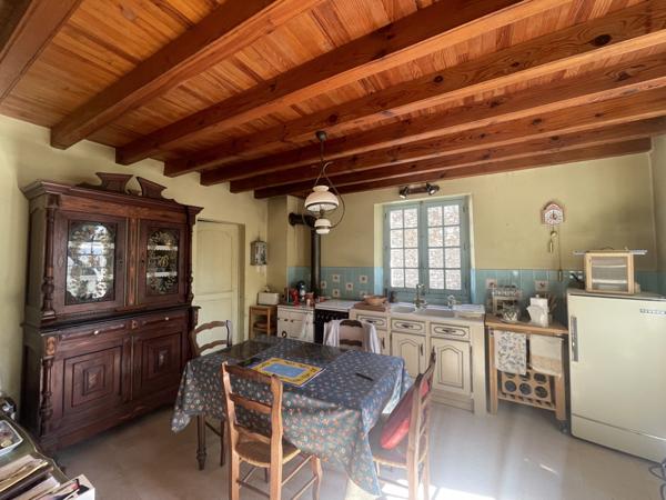 MAISON DE CAMPAGNE AU CALME // ST JEAN DE SAUVES