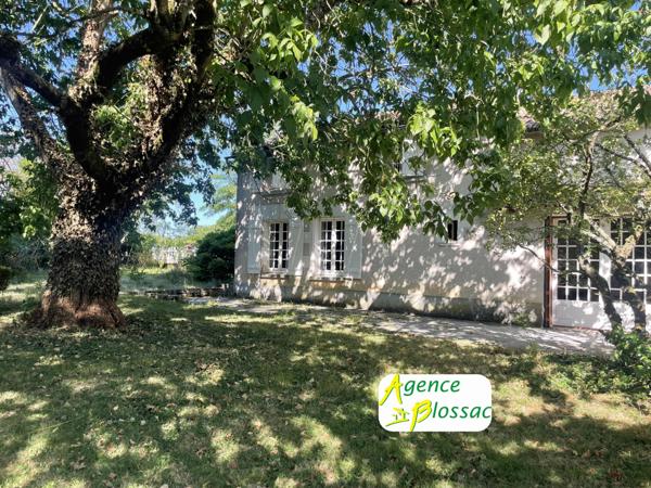 MAISON DE CAMPAGNE AU CALME // ST JEAN DE SAUVES