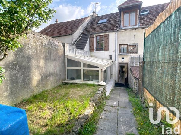 Maison 5 pièces de 90 m² à Ferrières-en-Brie (77164)