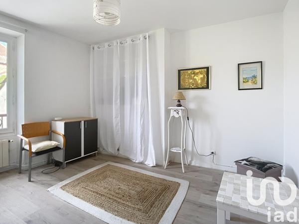 Maison 5 pièces de 90 m² à Ferrières-en-Brie (77164)