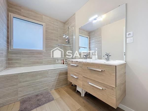 Maison récente, 5 chambres écoles et commerce à pied