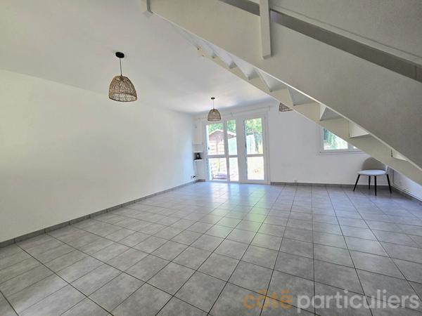 Vente
                Maison91,5 m² - 4 Pièces -
                    JOUE LES TOURS (37300)