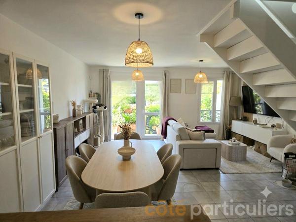 Vente
                Maison91,5 m² - 4 Pièces -
                    JOUE LES TOURS (37300)