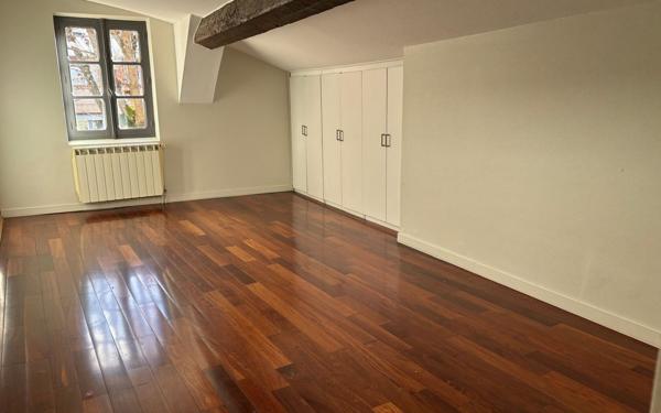 Maison à vendre    4 pièces • 84 m2 Toulouse