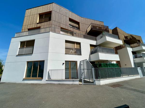 Appartement Carrières-sous-poissy 3 pièce(s) 69 m2 269 900 € **  - Référence  9248