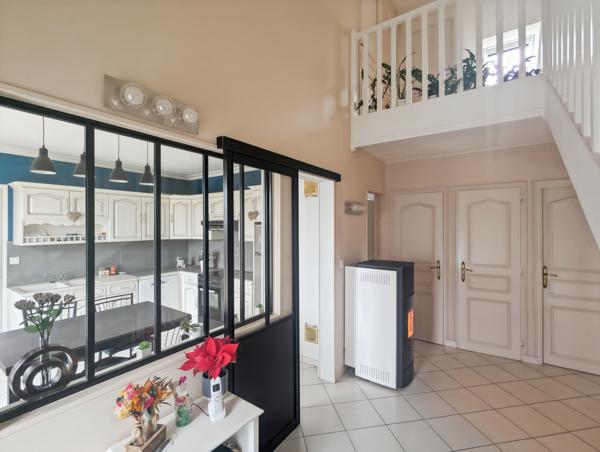 Laval (53000) MAISON GRANDE PARCELLE LAVAL 53000