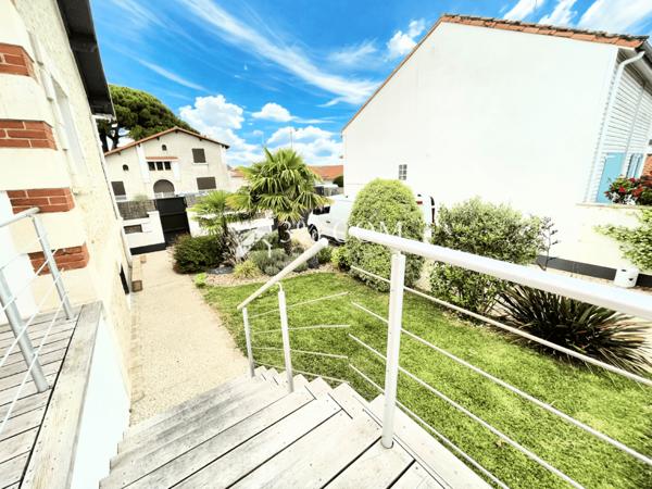 Villa 5 pièce(s) 3 chambre(s) 108 m²