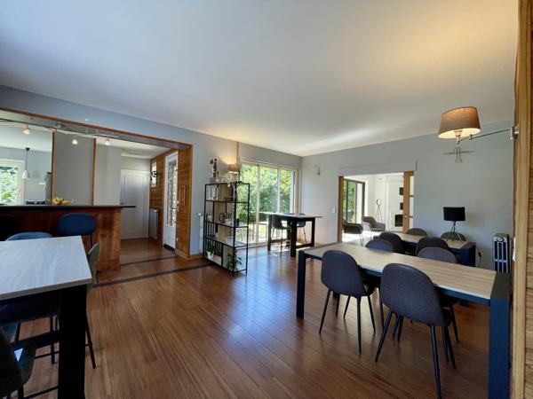 Maison 8 pièces - 298 m²