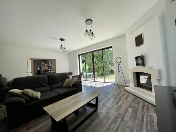 Maison 8 pièces - 298 m²