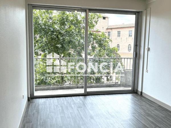 Location Appartement 5 pièces 112.84 m² - 14 BIS, PLACE PRAX-PARIS Montauban 82000
