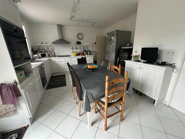 Maison à SAINT-PAVACE, 72190 - 6 pièces 165m²